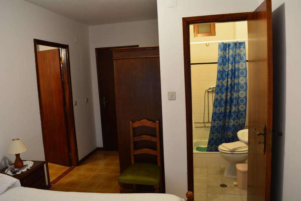 Casa Dos Santos Alojamento - Guest House جيريز المظهر الخارجي الصورة