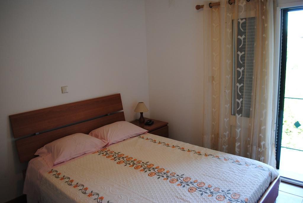 Casa Dos Santos Alojamento - Guest House جيريز الغرفة الصورة